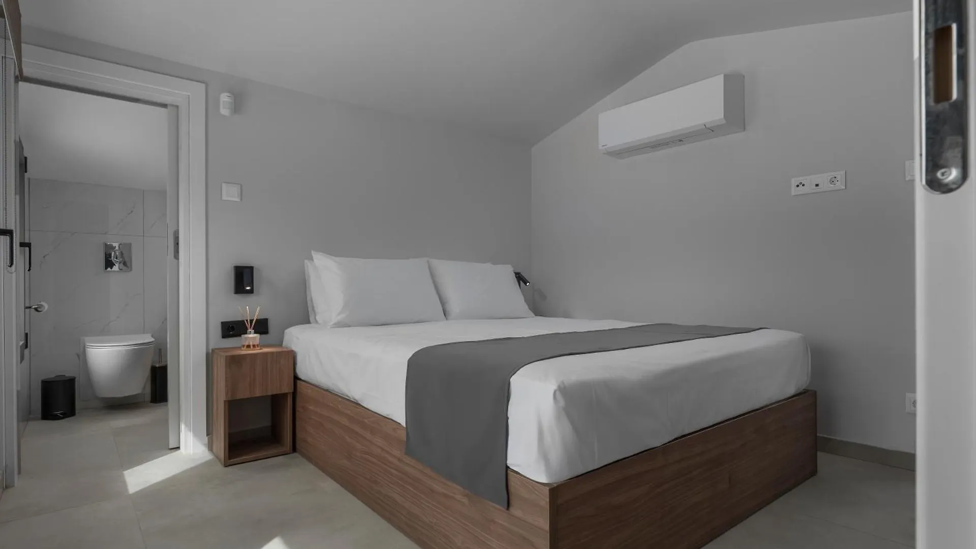 Blue Haven Villa Polychrono